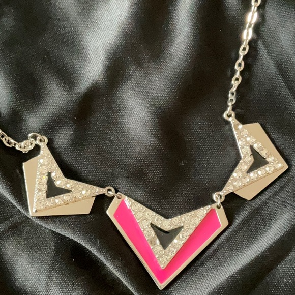 2 Silvertone Necklaces, One is Definitely Gothic looking🔥❤️💙💕💚♥️🔥🔥🔥🧡 - Picture 4 of 9